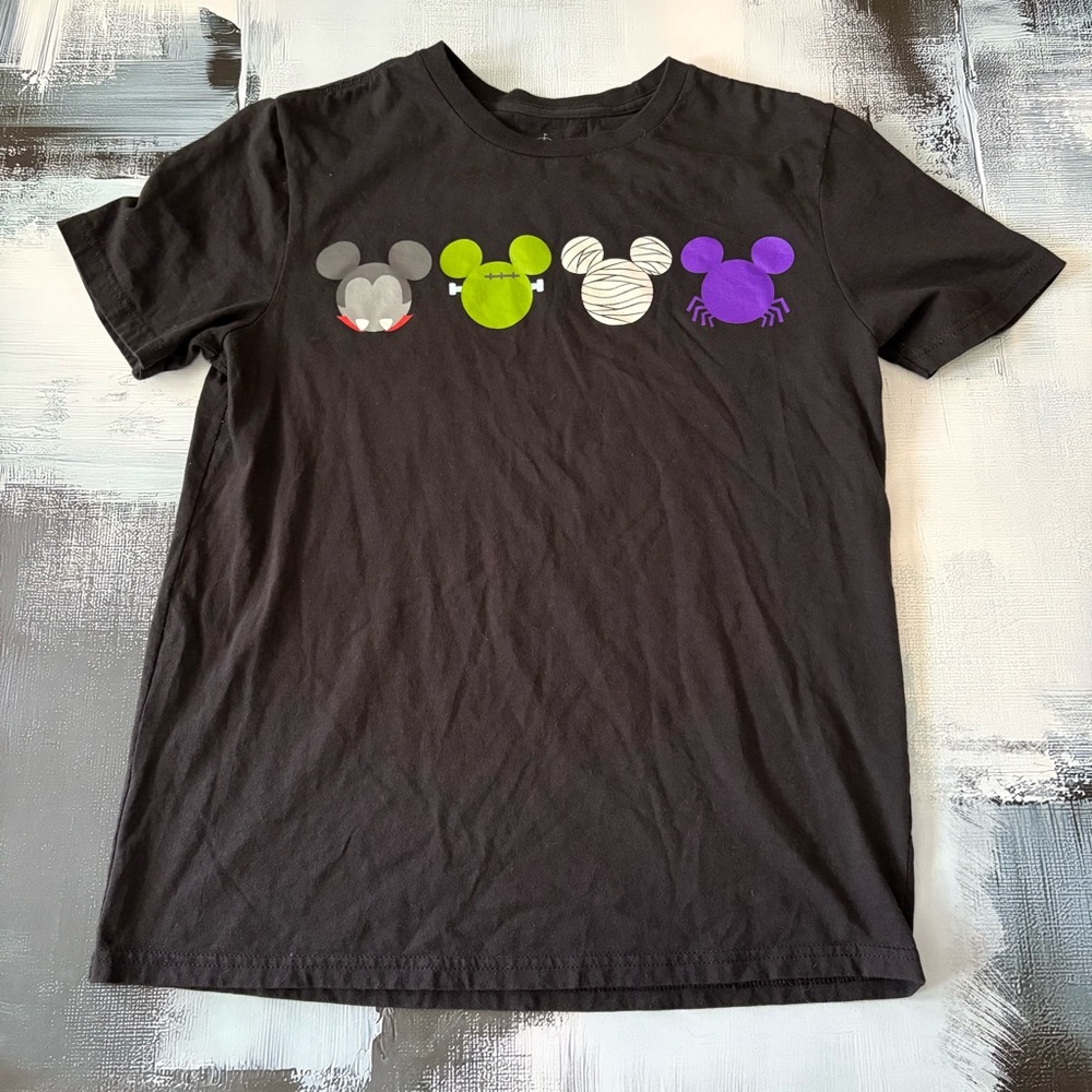 Disney Store Mickey Mouse Halloween Dracula Frankenstein Mummy Spider Tee S